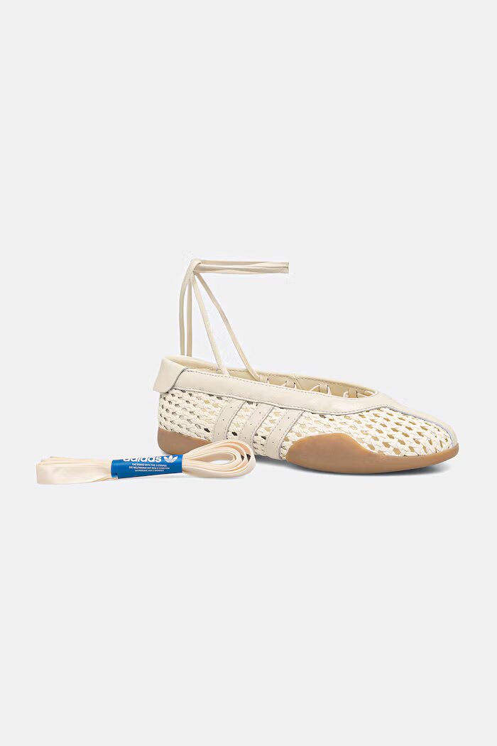 adidas Originals балеринки Taekwondo Mei бежови KI3582