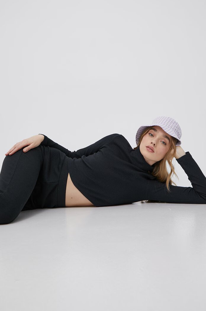 adidas Originals Блуза с дълги ръкави Trefoil Moments HE6905 дамска в черно с поло