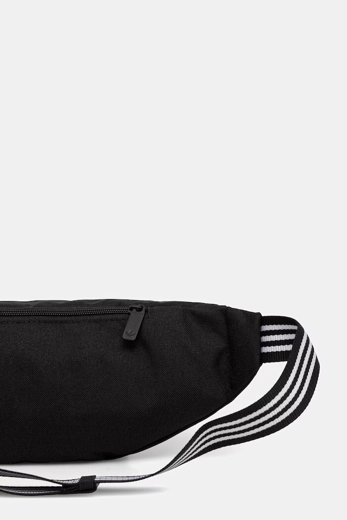 adidas Originals чанта за кръста Adicolor черна JX0223