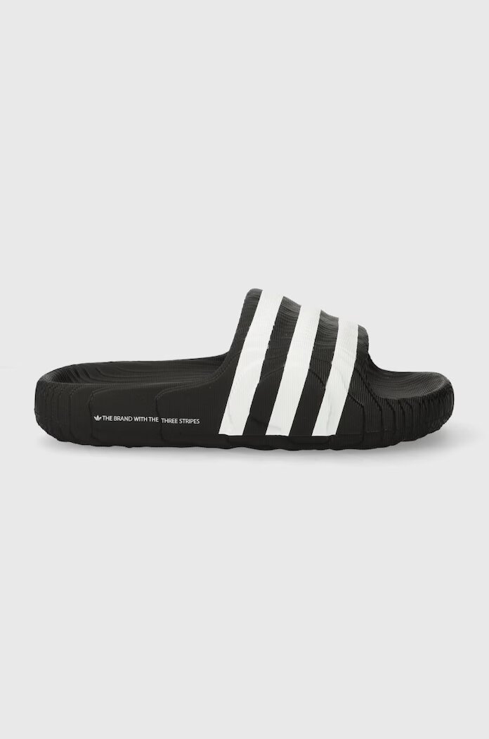 adidas Originals Чехли Adilette 22 в черно IF3670