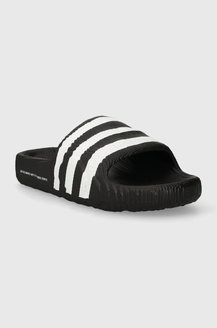 adidas Originals Чехли Adilette 22 в черно IF3670