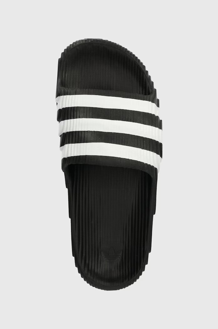 adidas Originals Чехли Adilette 22 в черно IF3670