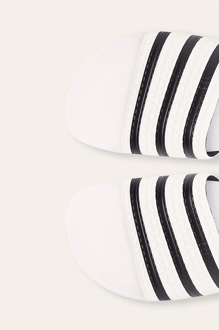 adidas Originals Чехли в бяло
