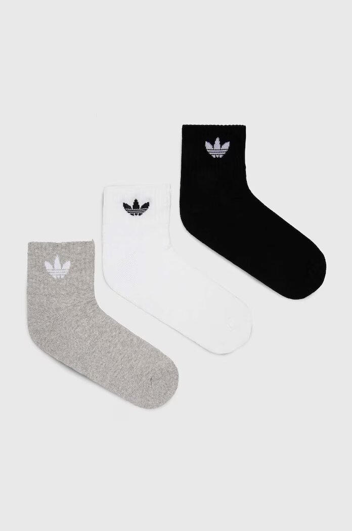adidas Originals Чорапи (3 чифта) 3-pack в бяло IJ5612