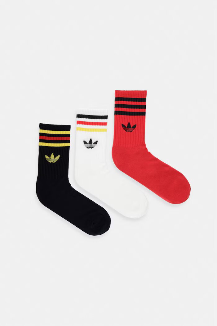 adidas Originals Чорапи (3 чифта) в червено KD8251