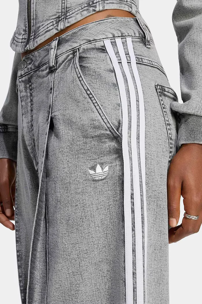 adidas Originals дънки wide leg дамски Denim Pleats сиви LF3777