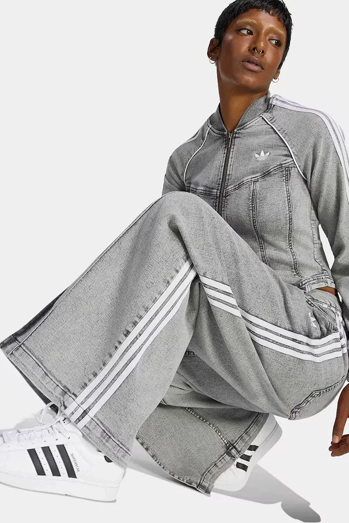 adidas Originals дънки wide leg дамски Denim Pleats сиви LF3777