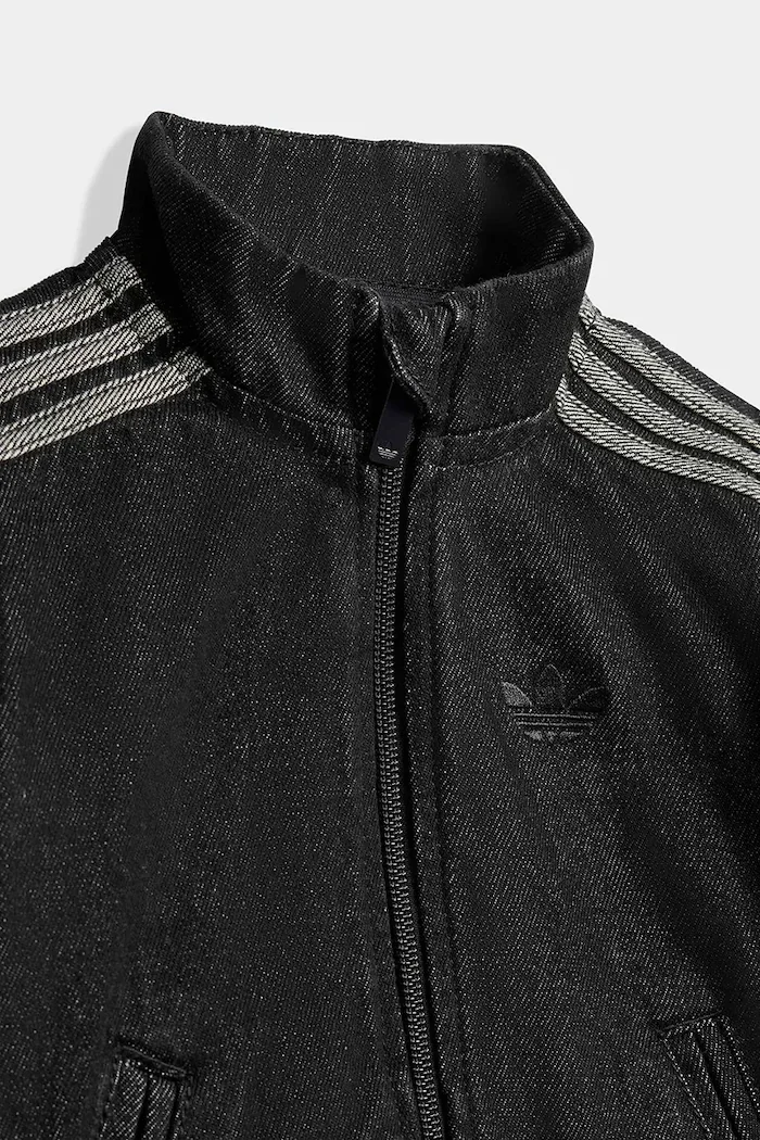 adidas Originals Детски дънков суичър в черно с апликация KD3188
