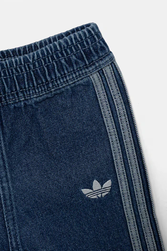 adidas Originals Детски комплект в тъмносиньо JD5826