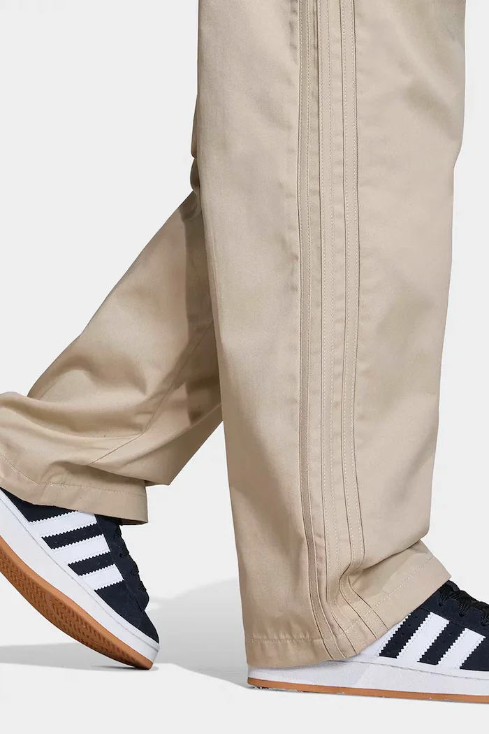 adidas Originals Детски панталон в бежово с изчистен дизайн KC8673