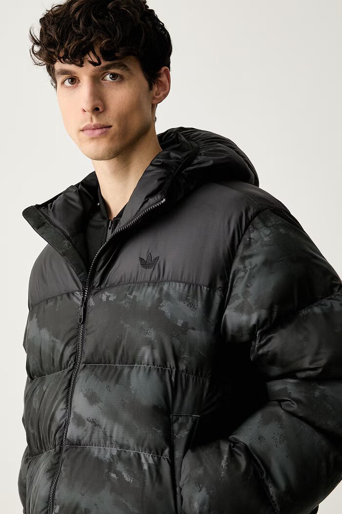 adidas Originals капитонирано яке мъжко Camo Regen черно KR7200