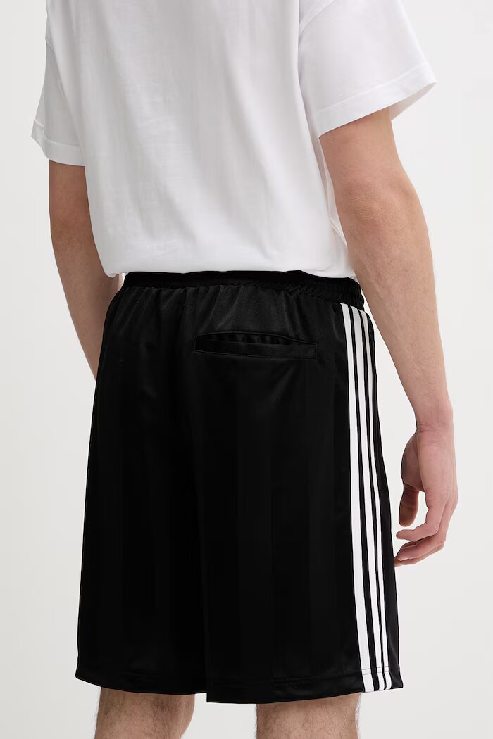 adidas Originals Къс панталон мъжки в черно KE3594