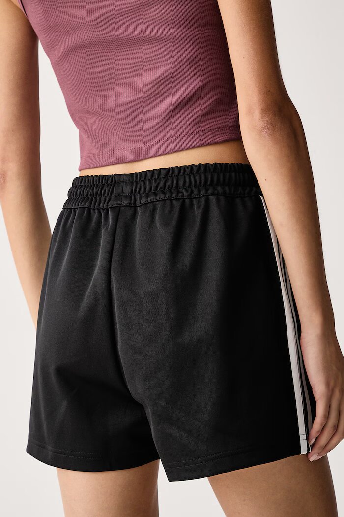 adidas Originals къс панталон тип анцуг дамски с памук Lace Injection черен с висока талия LG4267