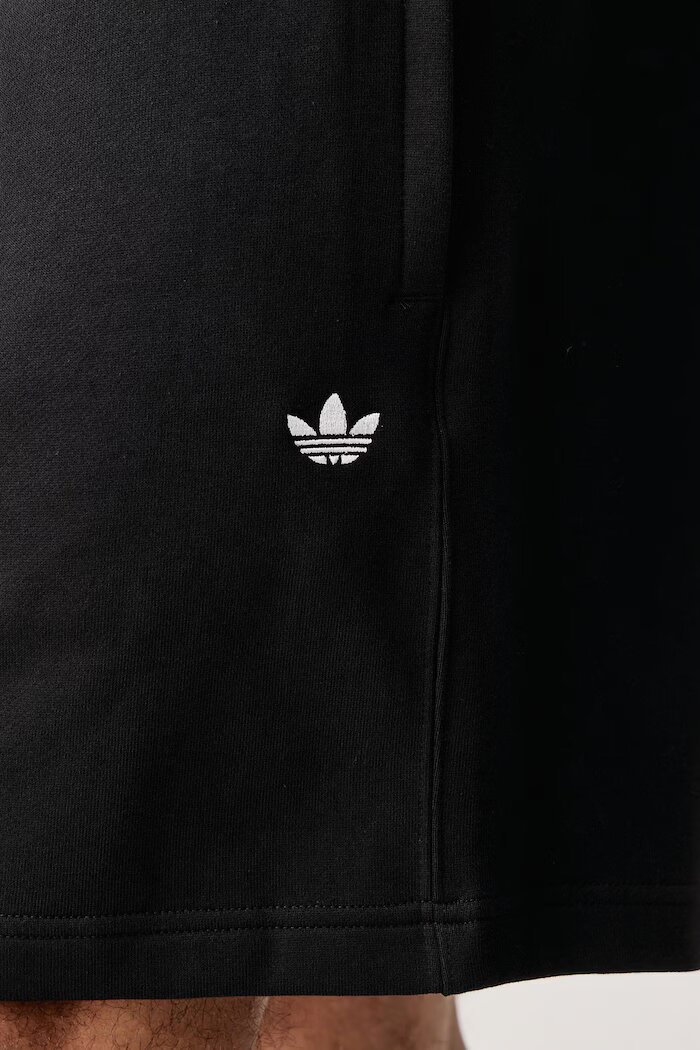 adidas Originals къс панталон тип анцуг мъжки с памук Essentials черен със стандартна талия KS8940