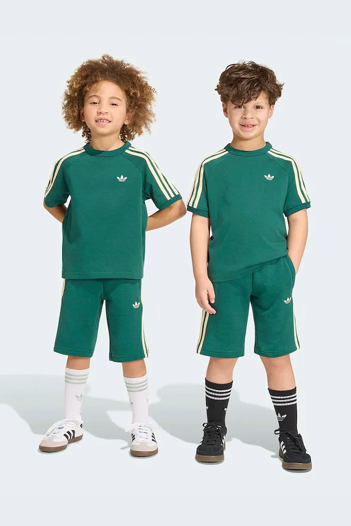 adidas Originals комплект за деца от памук зелен KQ8871
