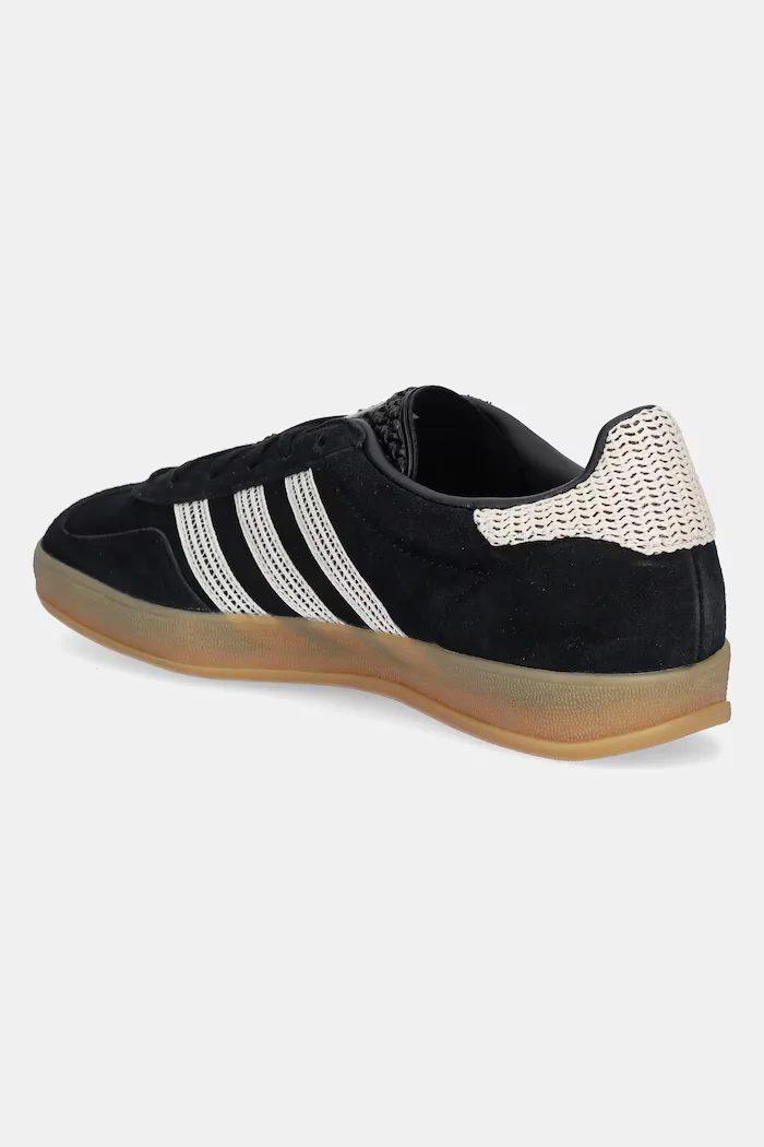 adidas Originals Маратонки Gazelle Indoor W в черно JI2755