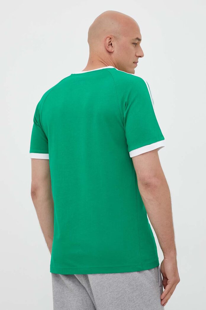 adidas Originals Памучна тениска Adicolor Classics 3-Stripes Tee в зелено с принт IM0410