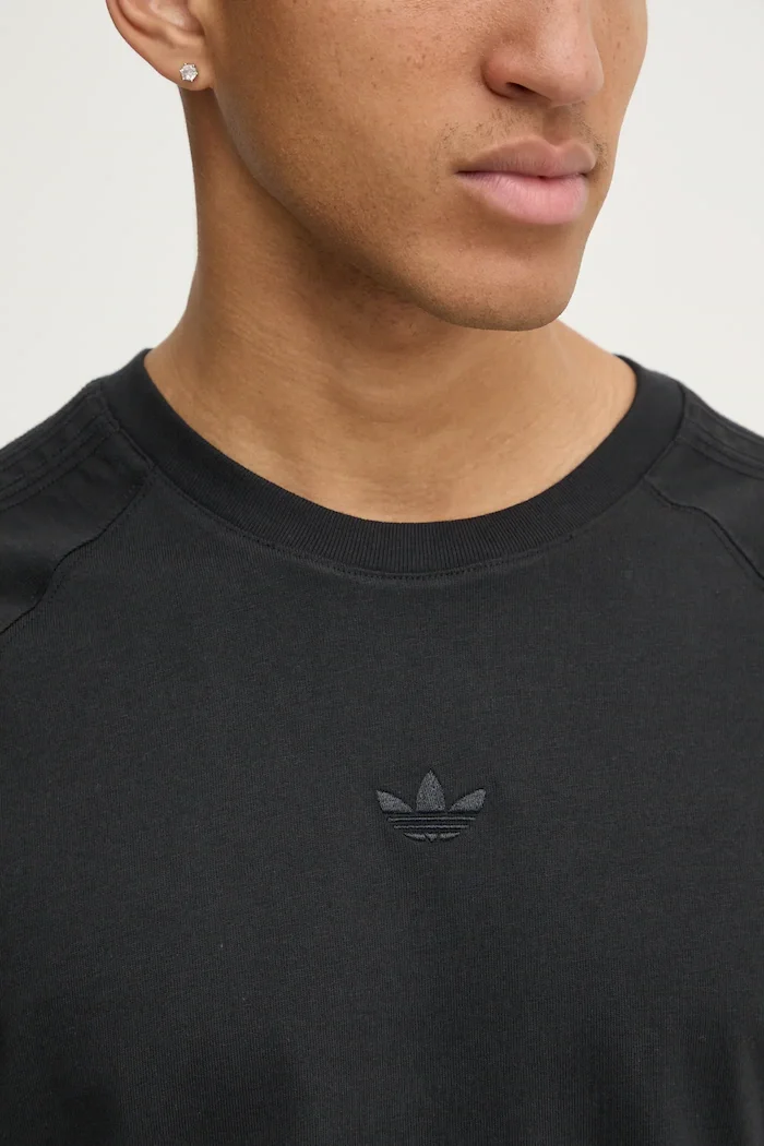 adidas Originals Памучна тениска Essential в черно с изчистен дизайн JC9570