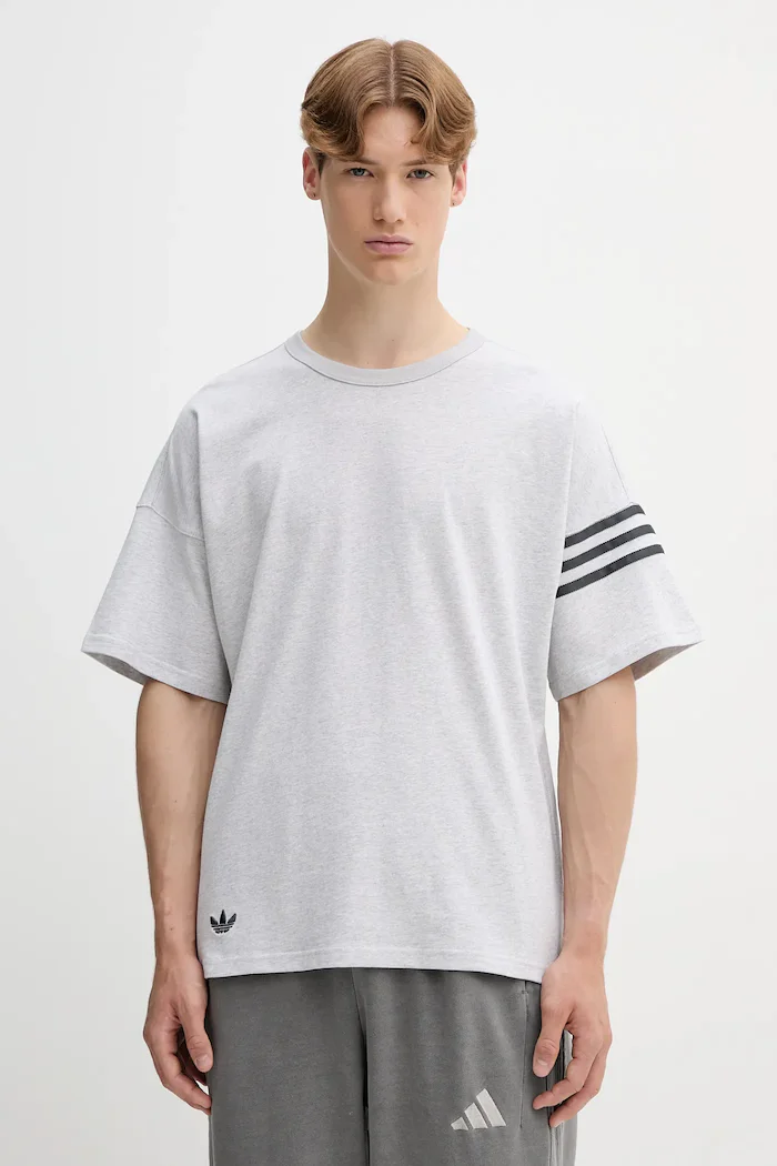adidas Originals Памучна тениска Neuclassics в сиво с меланжов десен HZ3699