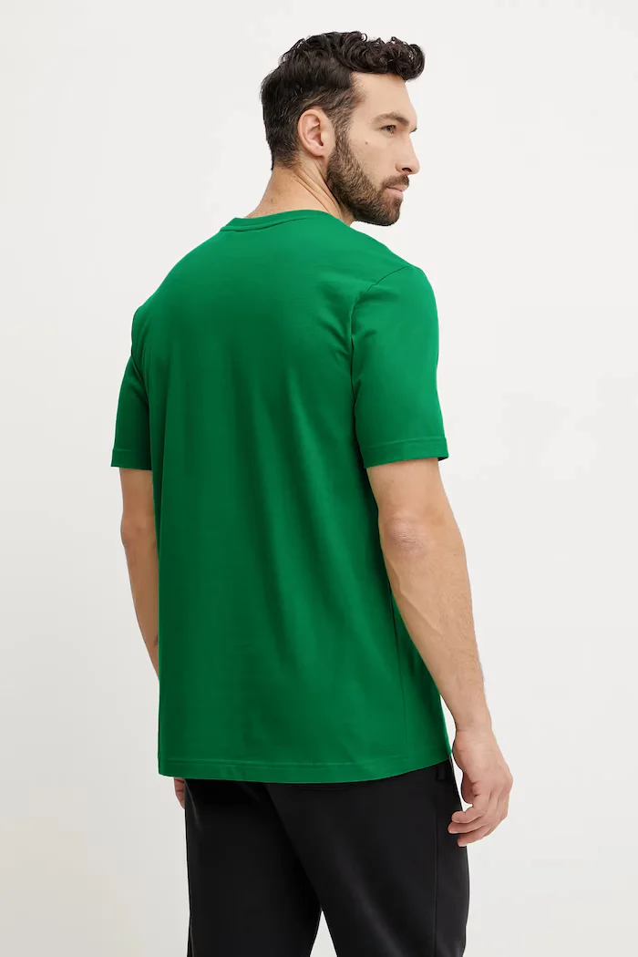 adidas Originals Памучна тениска Q12 TS Roller в зелено с принт JP4493