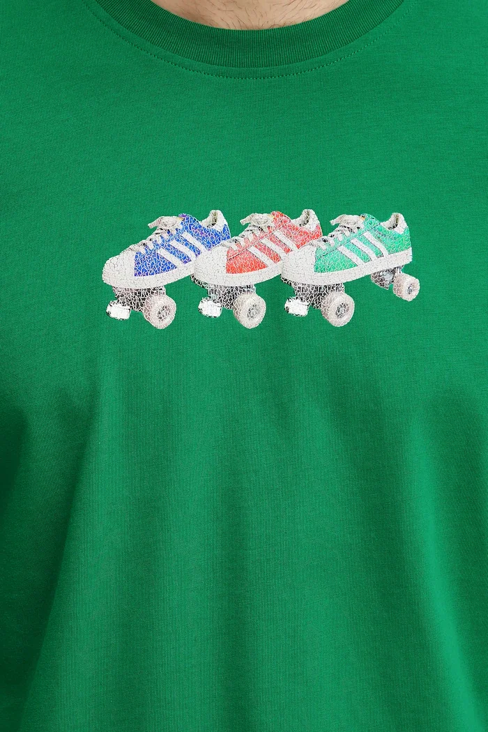 adidas Originals Памучна тениска Q12 TS Roller в зелено с принт JP4493