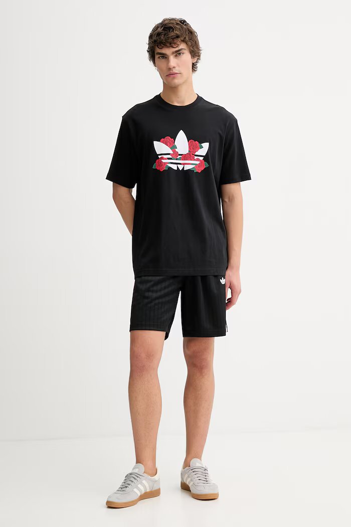 adidas Originals Памучна тениска в черно с принт KS7621