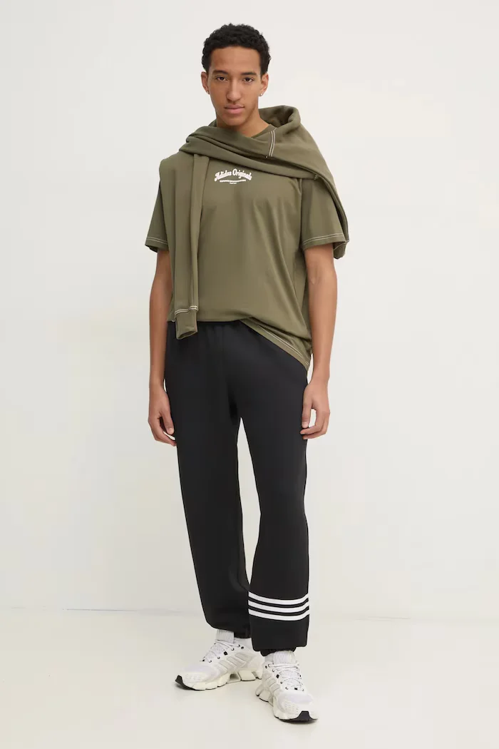 adidas Originals Памучна тениска Wabash в зелено с принт JP4476