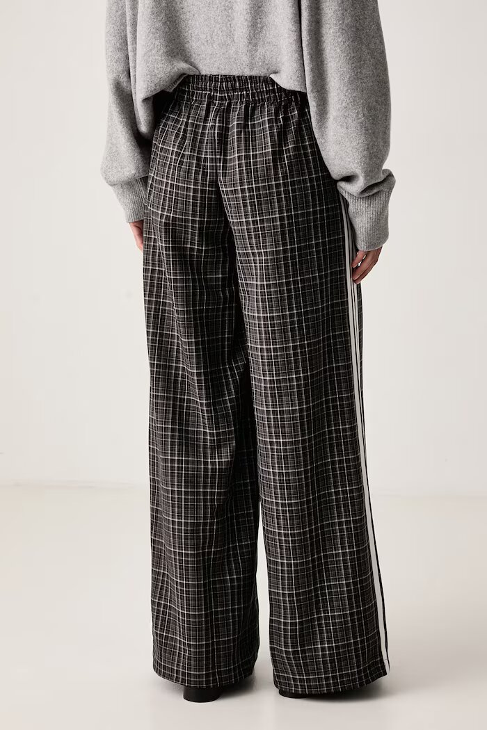 adidas Originals панталон дамски Advanced Archive кафяв с висока талия LG3958
