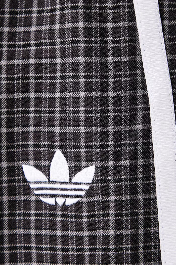 adidas Originals панталон дамски Checks черен със стандартна талия LD5340