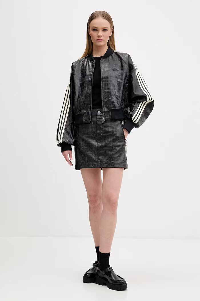 adidas Originals Пола в черно къса със стандартна кройка KE5034