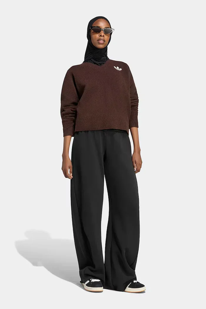 adidas Originals пуловер дамски Essentials Knit кафяв IA4444