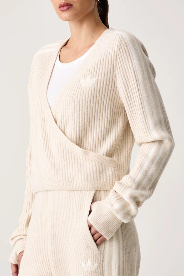 adidas Originals пуловер дамски с добавена вълна Adiluna Season 2 x Jennie бежов LD4840