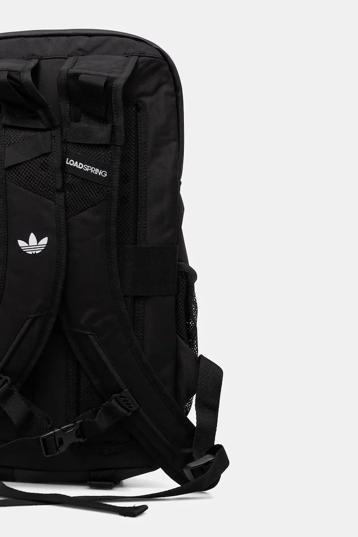 adidas Originals Раница в черно голям размер с изчистен дизайн KE2716