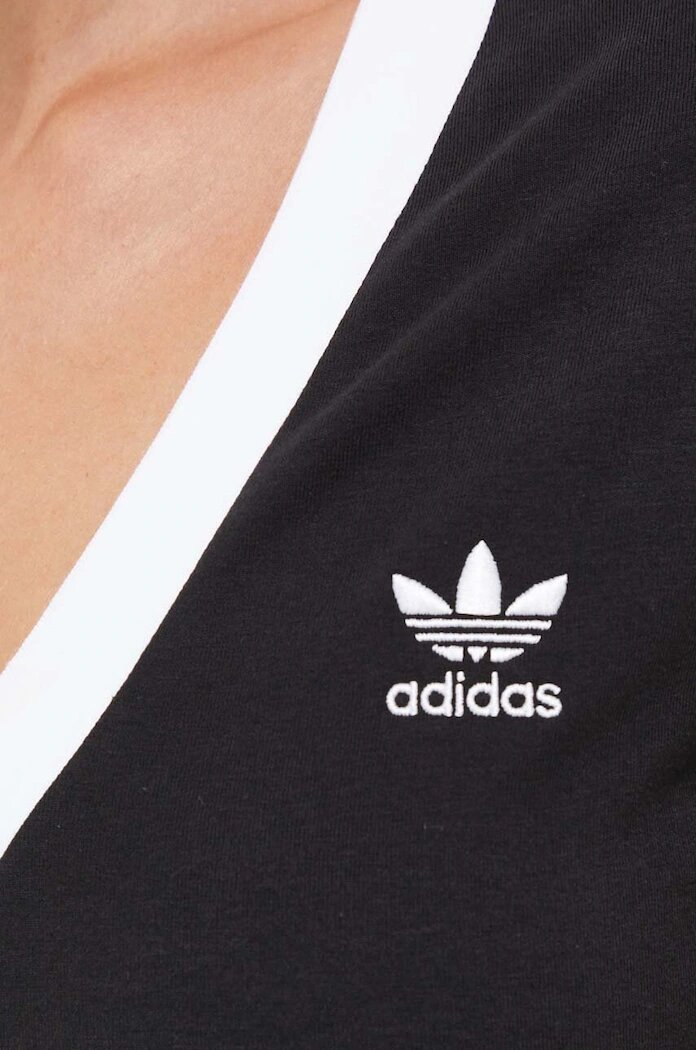 adidas Originals Рокля Adicolor в черно дълга с кройка по тялото IK0439