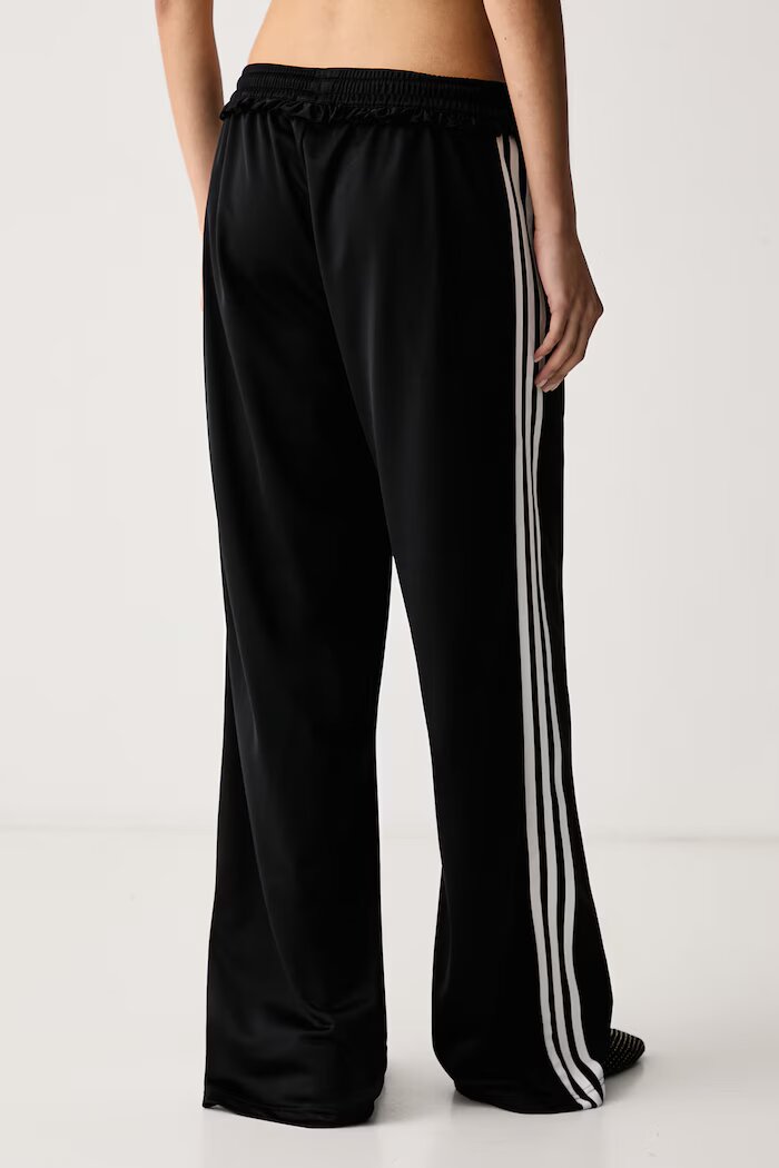 adidas Originals широк панталон дамски Pleated Firebird черен с висока талия LG4302