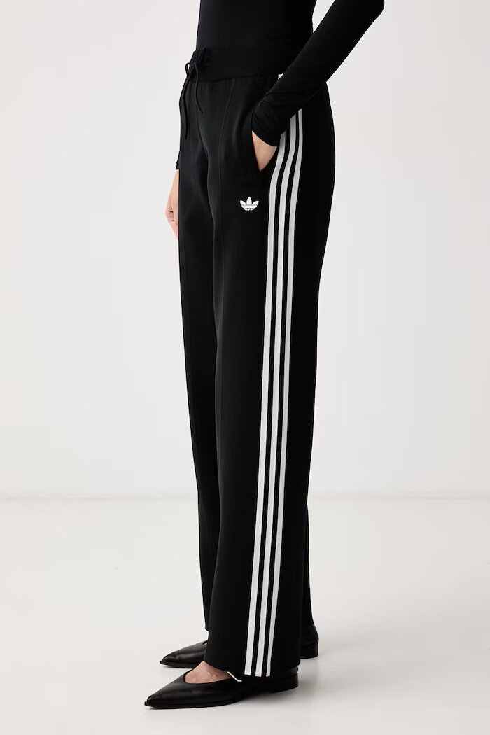 adidas Originals спортен панталон дамски Adilenium Season 6 Straight Knit черен със стандартна талия LH1935