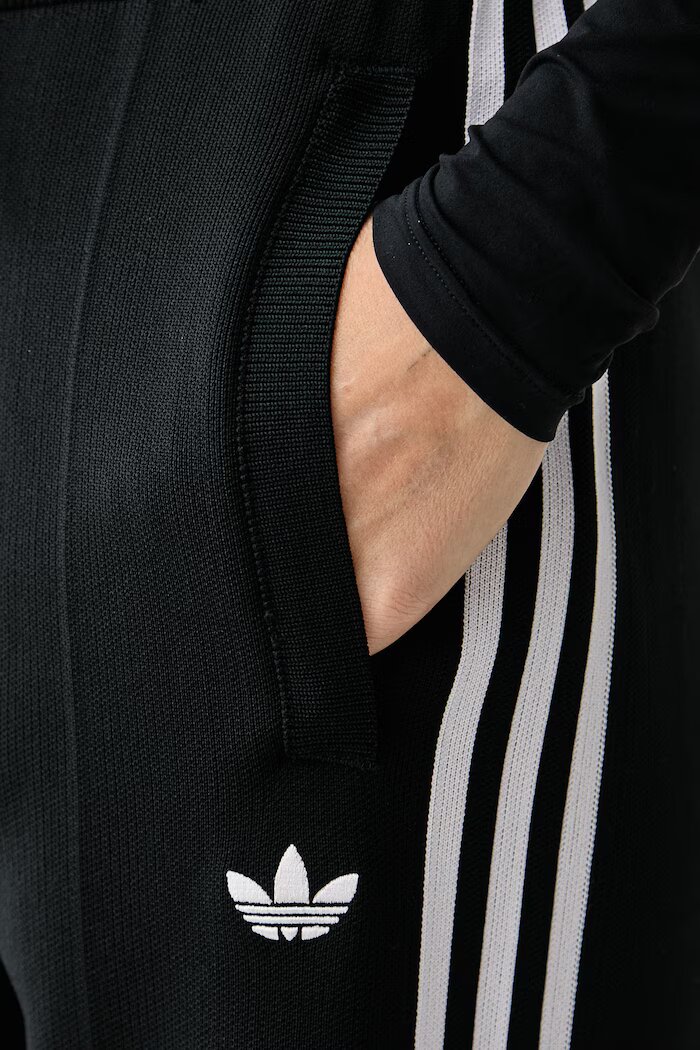 adidas Originals спортен панталон дамски Adilenium Season 6 Straight Knit черен със стандартна талия LH1935