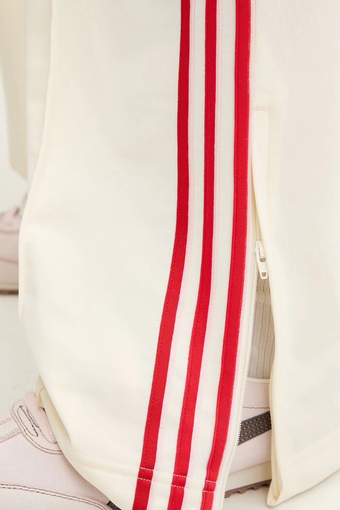 adidas Originals спортен панталон дамски бежов с висока талия KQ8056