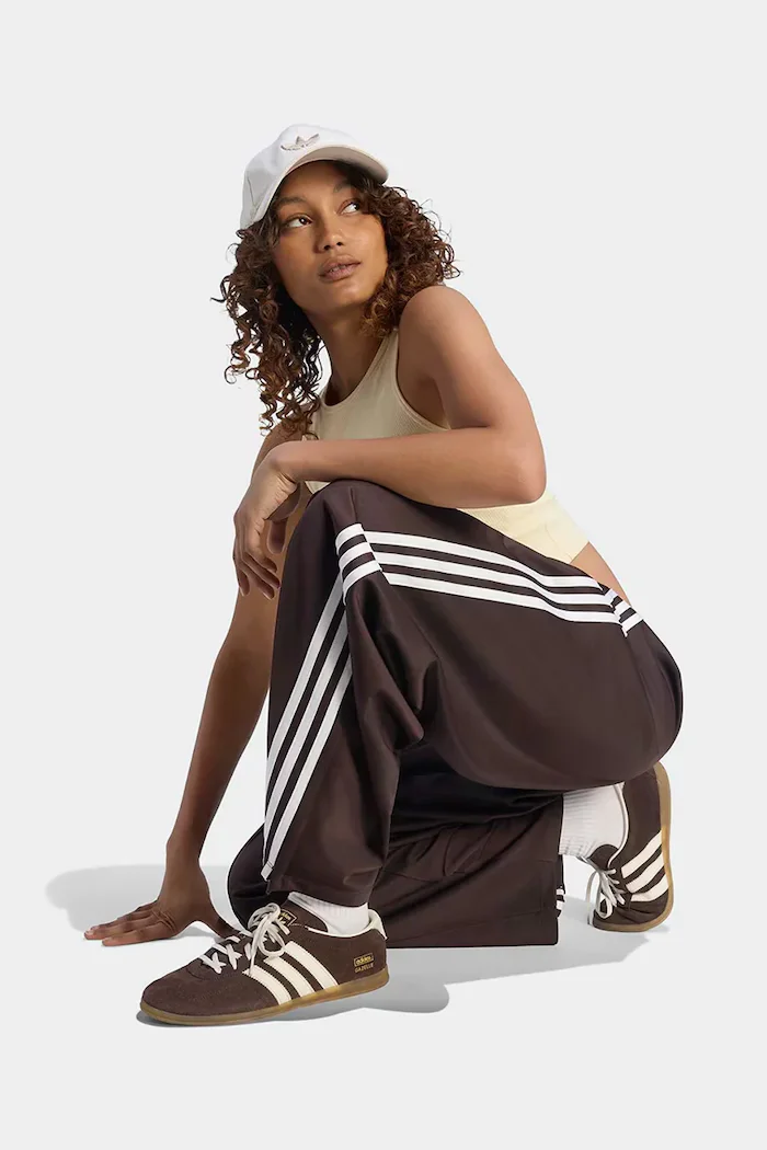 adidas Originals спортен панталон дамски Firebird Barrel кафяв с висока талия LF1058