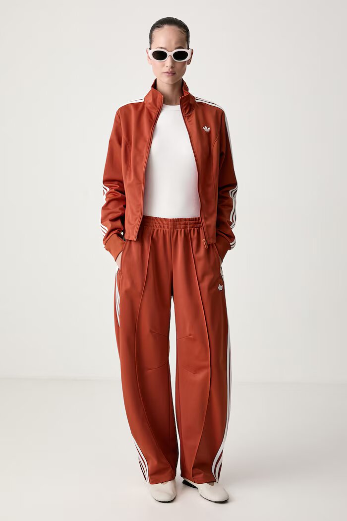 adidas Originals спортен панталон дамски Firebird Barrel оранжев със стандартна талия LF1062