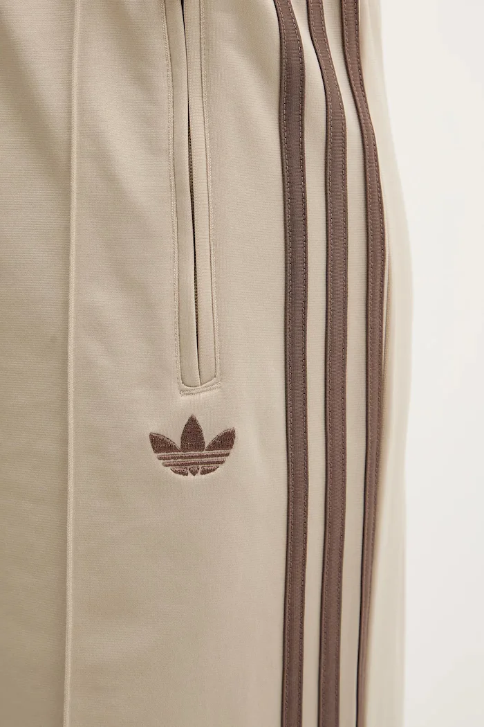 adidas Originals спортен панталон дамски Firebird бежов с висока талия KD3660