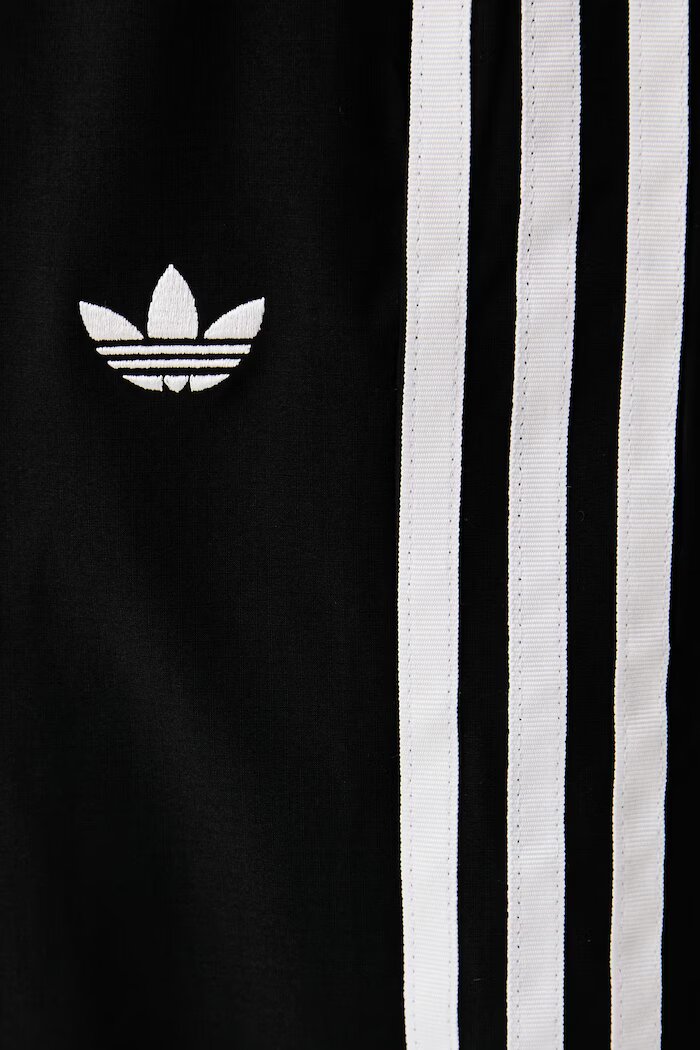 adidas Originals спортен панталон дамски Micro Pleat Injection черен с висока талия LG4283