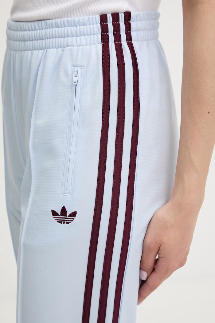adidas Originals спортен панталон дамски син със стандартна талия KC6561