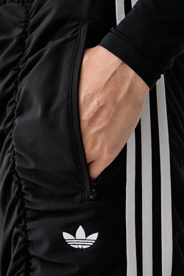 adidas Originals спортен панталон мъжки Adilenium Season 6 Ruffled черен със стандартна талия LH1930