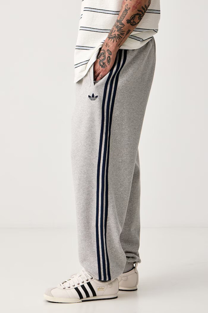 adidas Originals спортен панталон мъжки с памук Adicolor сив със стандартна талия KV9276