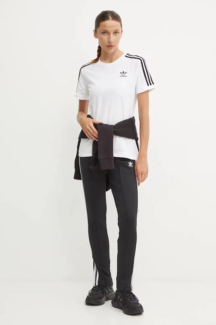 adidas Originals Спортен панталон в черно с десен