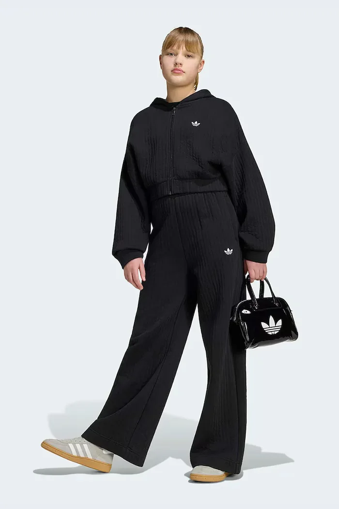 adidas Originals спортен панталон за деца с памук черен с висока талия KR1032