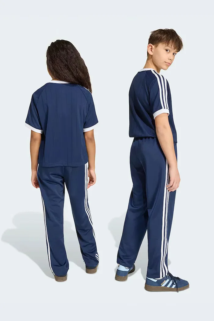 adidas Originals спортен панталон за деца тъмносин със стандартна талия HZ6650