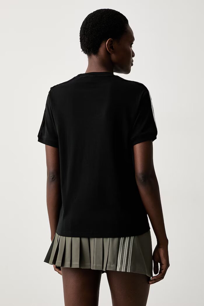 adidas Originals тениска дамска от памук с еластан Lace Injection черна LG4263