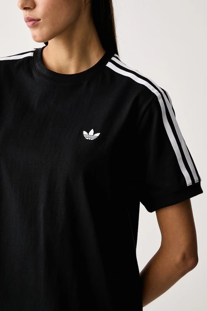 adidas Originals тениска дамска с памук Pleated черна LG4313
